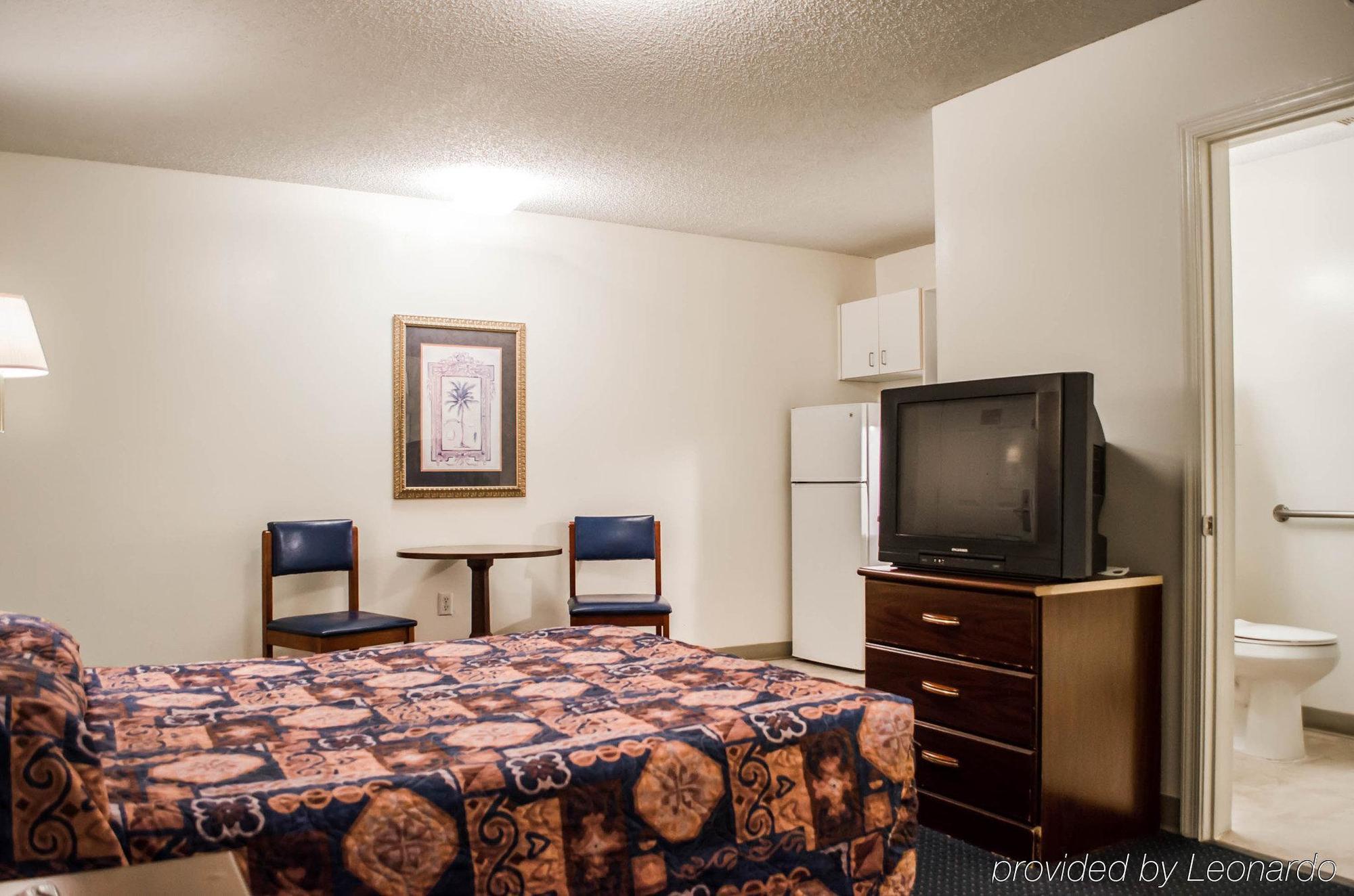 Tampa Bay Extended Stay Hotel Largo Bagian luar foto