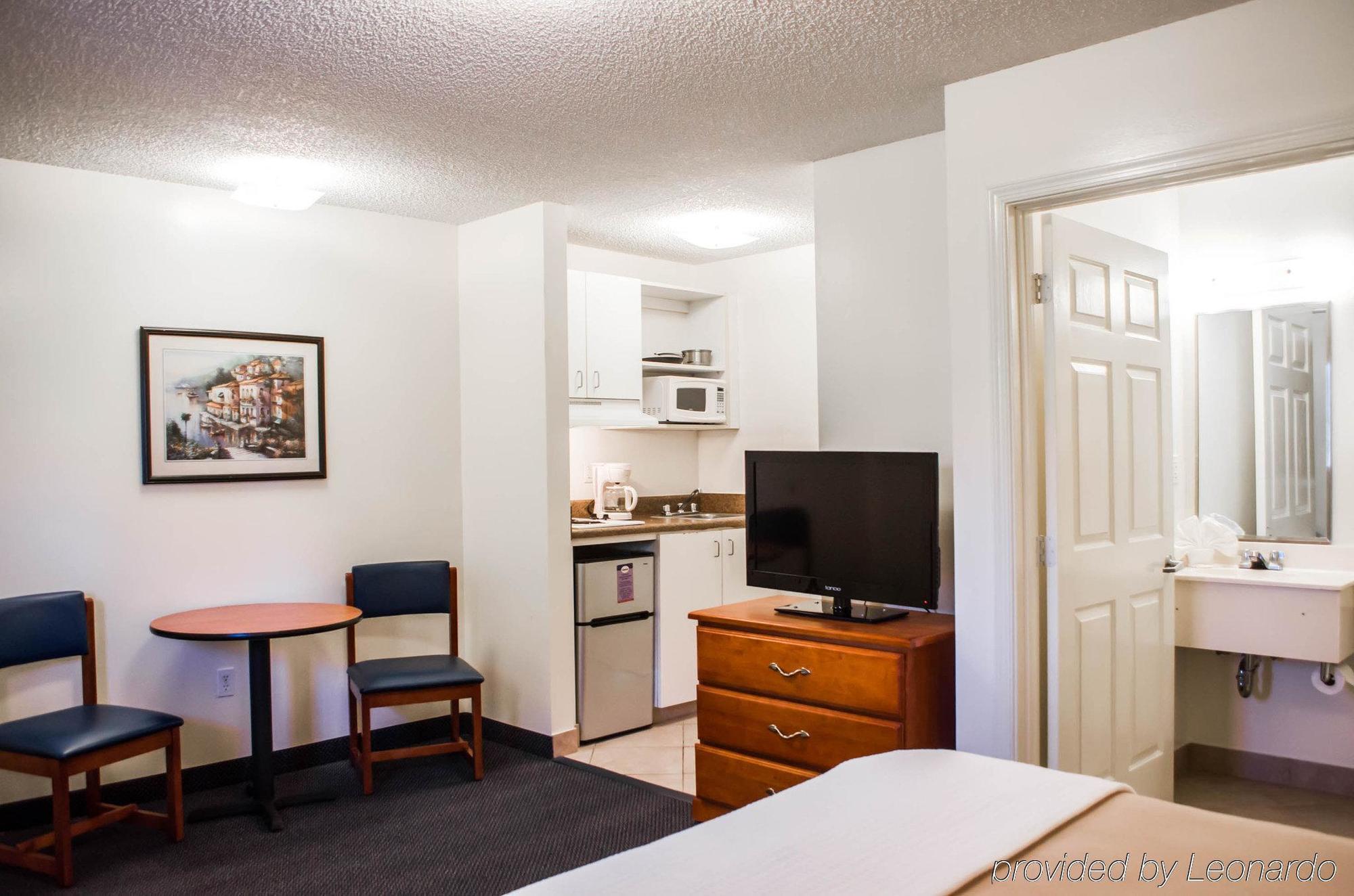 Tampa Bay Extended Stay Hotel Largo Bagian luar foto