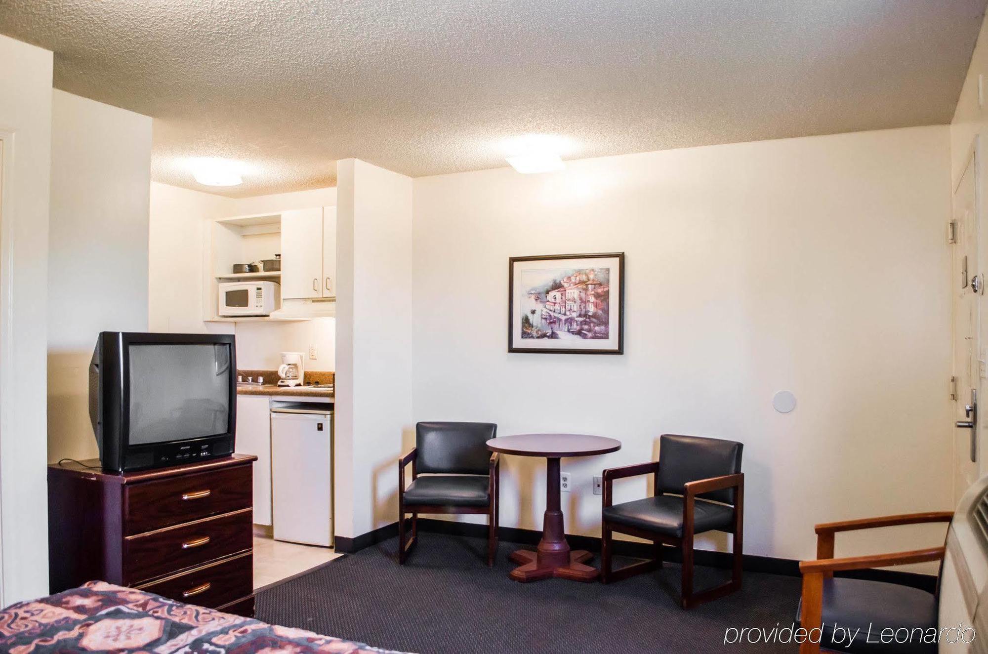 Tampa Bay Extended Stay Hotel Largo Bagian luar foto